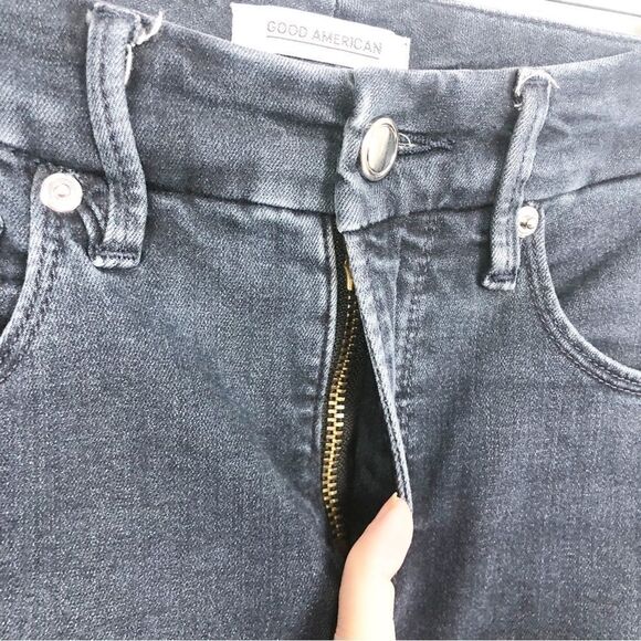 GOOD AMERICAN | Good Legs Crop Jeans Dark Wash Denim Blue375 Women’s Size 25 (0) - Picture 8 of 12